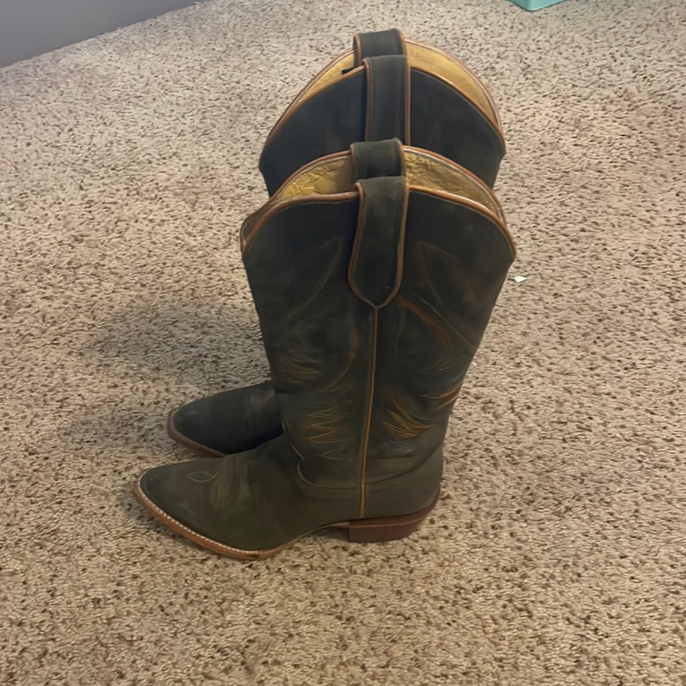 8.5 B Justin Clara 15” Boots